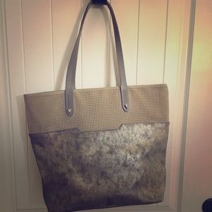 Stella and Dot Hudson tote
